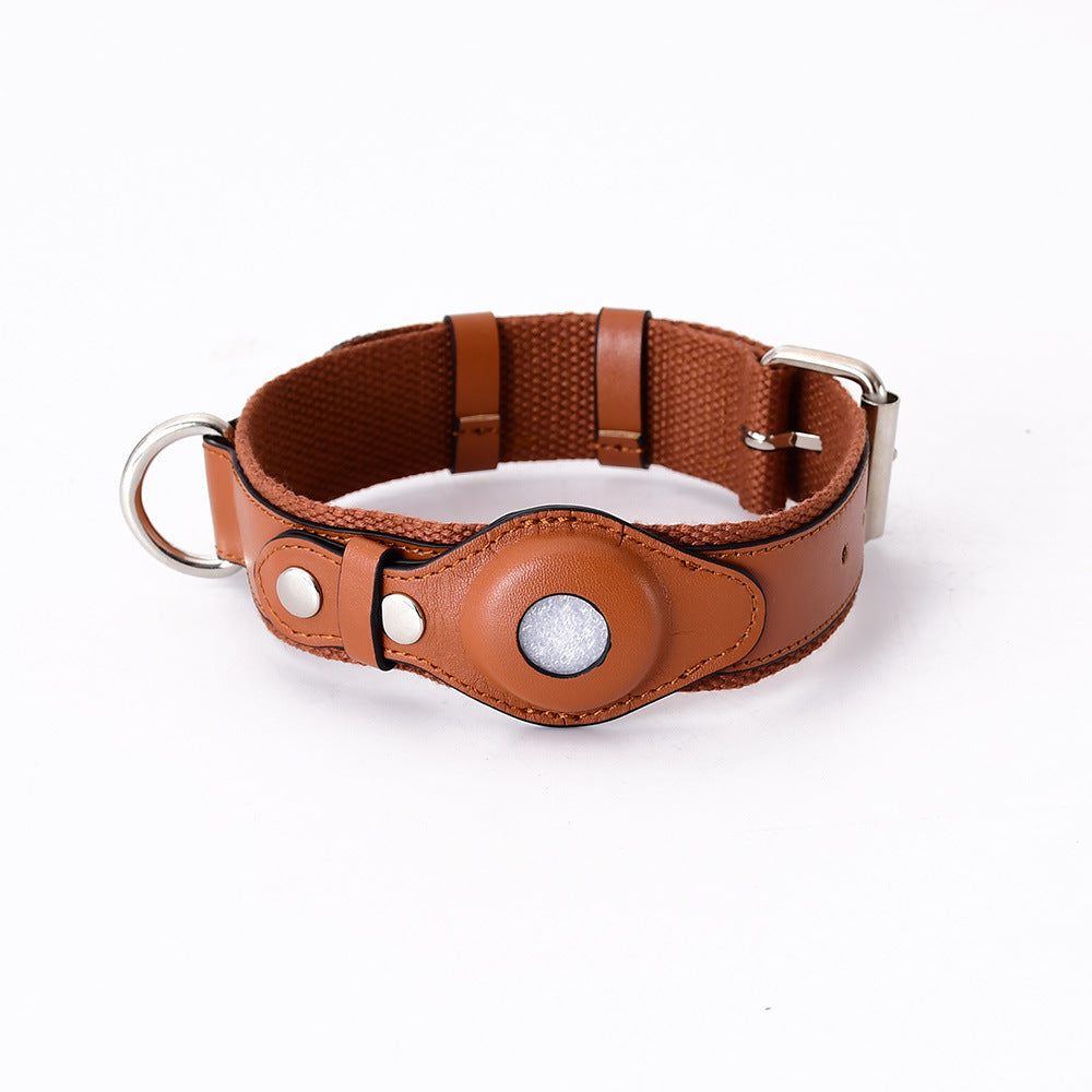 Pet Collar in Leather and Fabric with a Built-In Case for Round Coin-Style Location Trackers