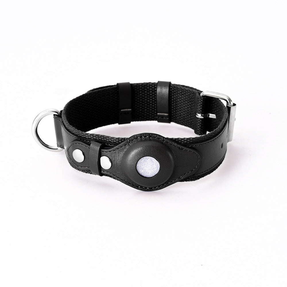 Pet Collar in Leather and Fabric with a Built-In Case for Round Coin-Style Location Trackers